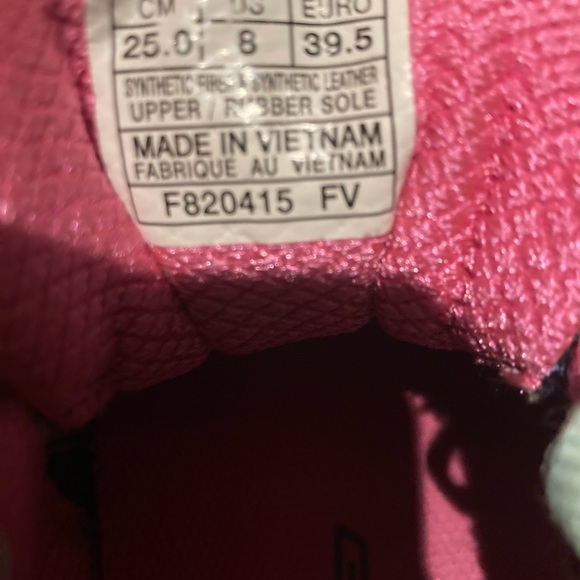 ASICS Running Shoe - Women’s 8 - Picture 5 of 5